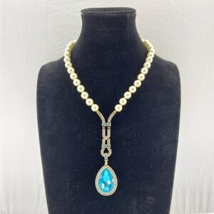 Heidi DAUS… “My Heirloom “Drop Pendant